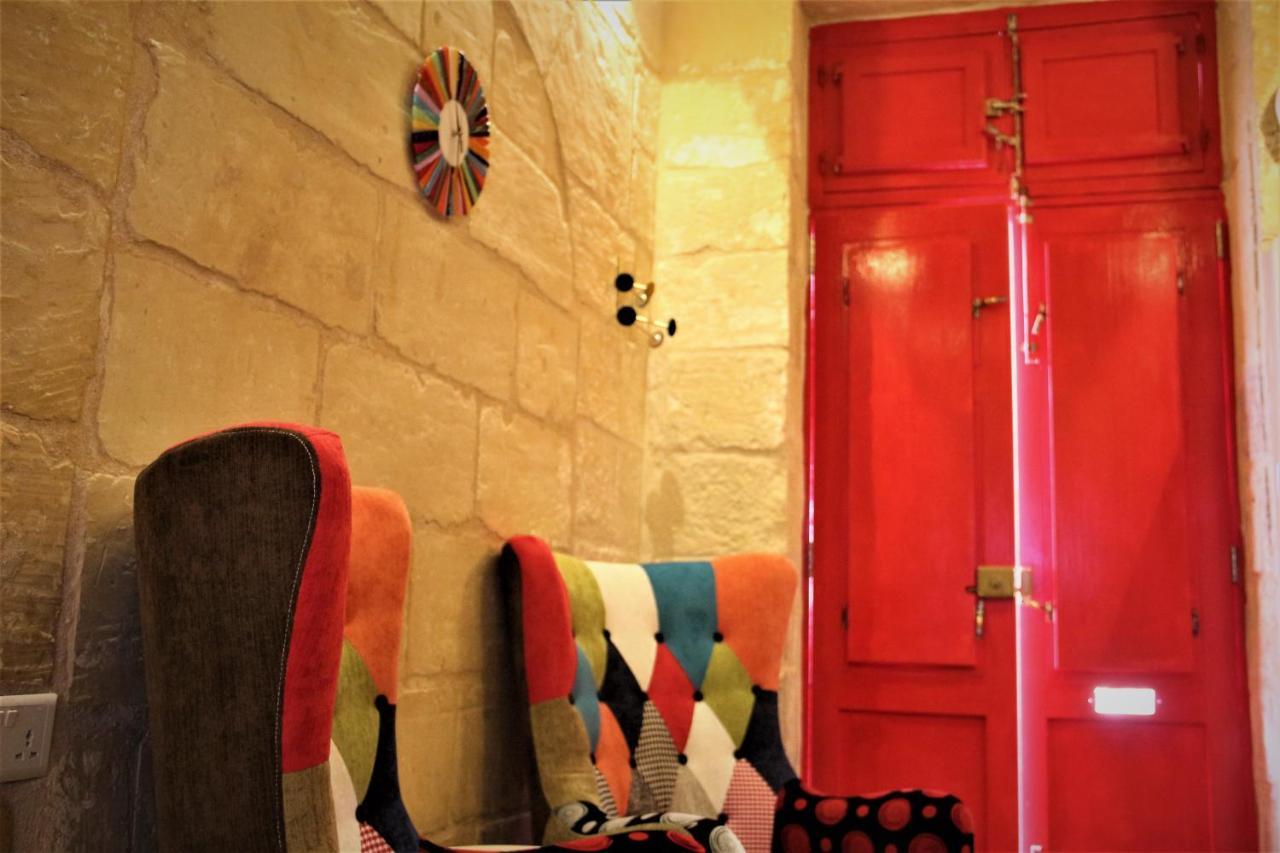 Apartament Malta'S Naughtiest Cabaret Floriana Zewnętrze zdjęcie