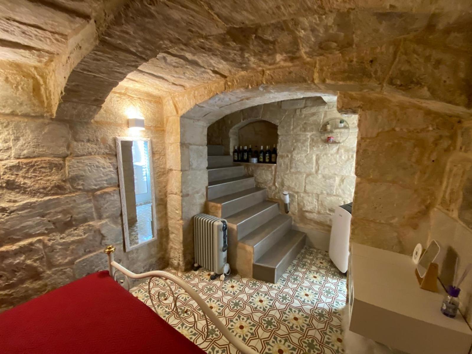 Apartament Malta'S Naughtiest Cabaret Floriana Zewnętrze zdjęcie